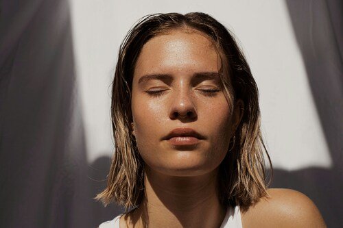 Winter Skincare for Eczema and Psoriasis: How to Protect Your Skin When Temperatures Drop
